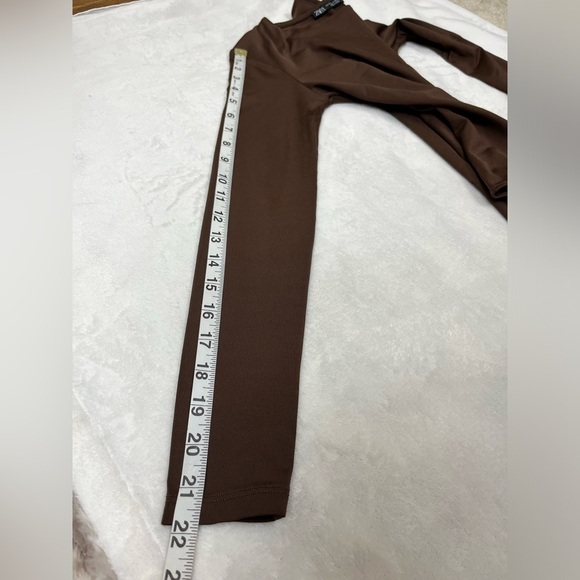 Zara Women’s Long Sleeve Round Neckline Pullover Bodysuit Brown Size Small - Picture 9 of 9